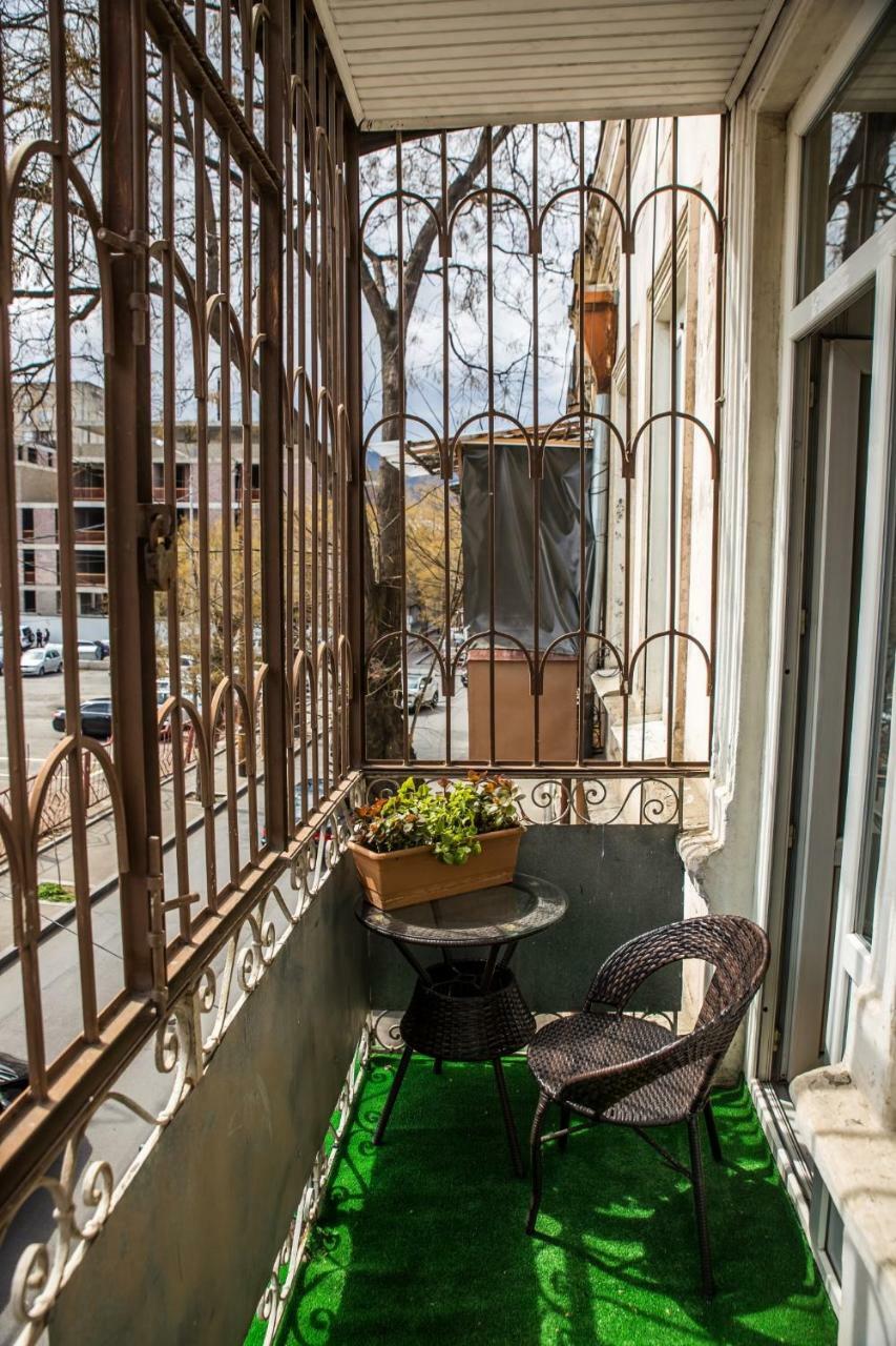 Gold District Apartment Tiflis Exterior foto