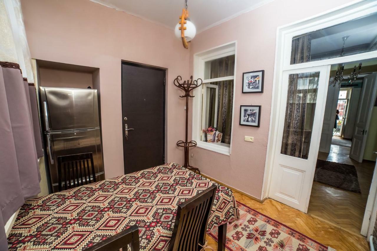 Gold District Apartment Tiflis Exterior foto